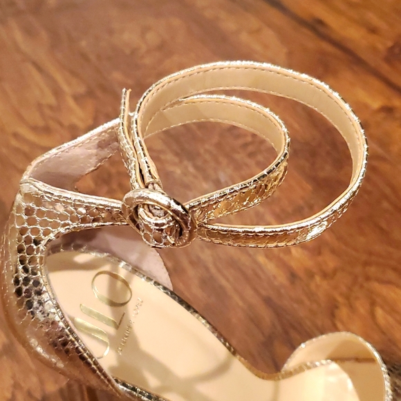 JLO Jennifer Lopez Gold Snakeskin Heeled Platform Sandals - Picture 6 of 7